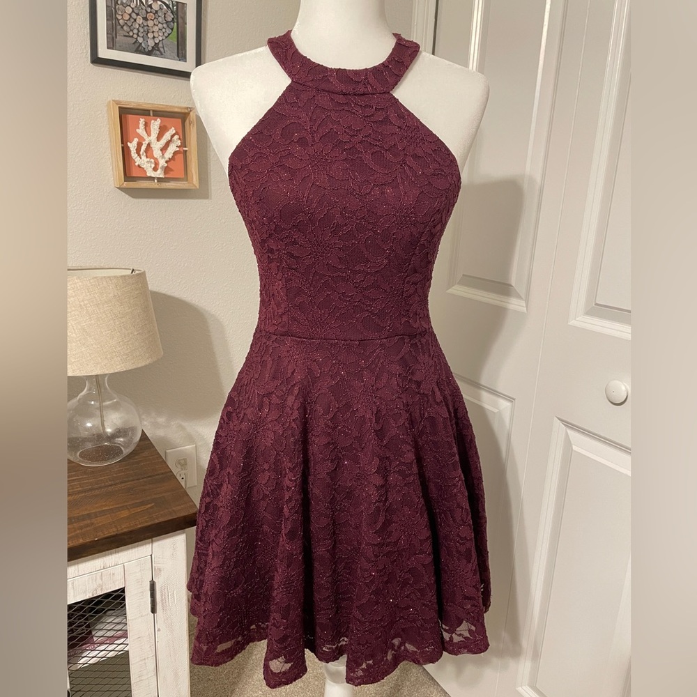B. Smart Burgundy Dress -Size 7 Juniors